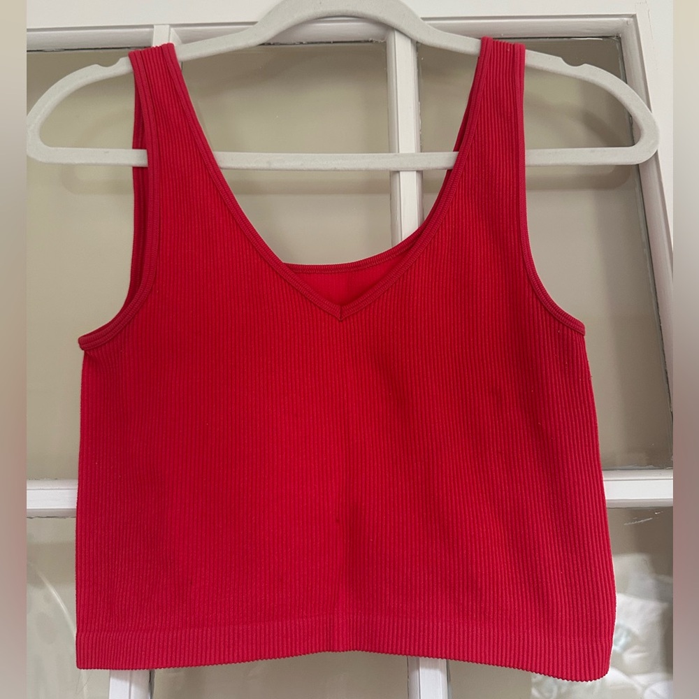 Aeropostale Hot Pink Cropped Tank (Size Medium)
